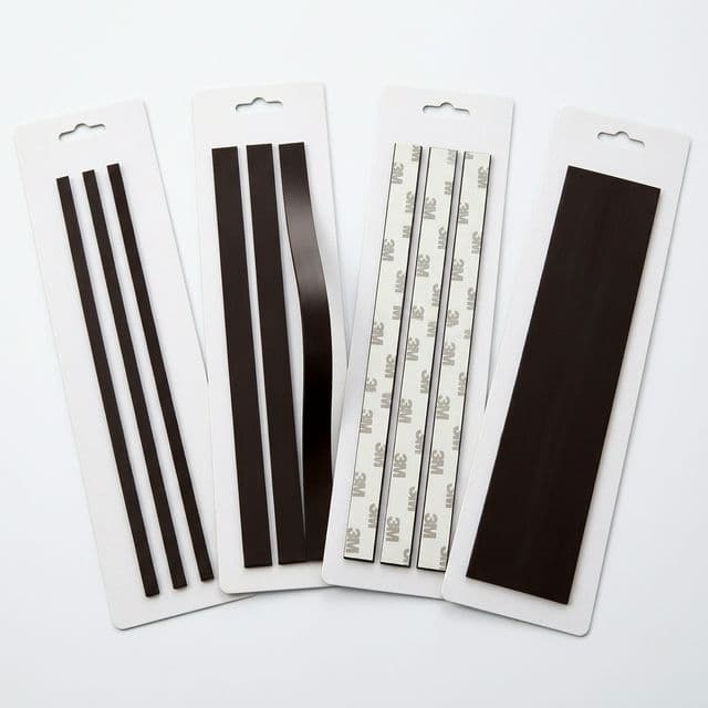 Flexible magnet strips and packaged roll formats